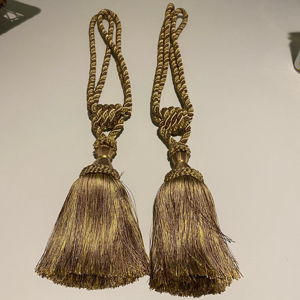 Gold Braided Curtain Tie-Back’s with Tassels